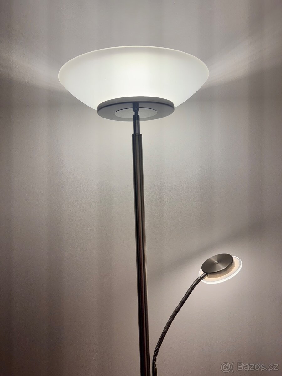 Stojací lampa stmívatelná - 3