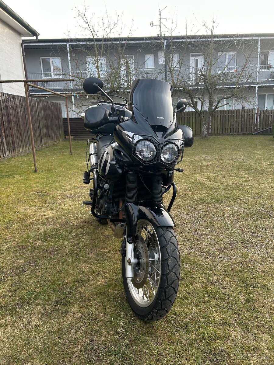 Triumph Tiger 955i - 3