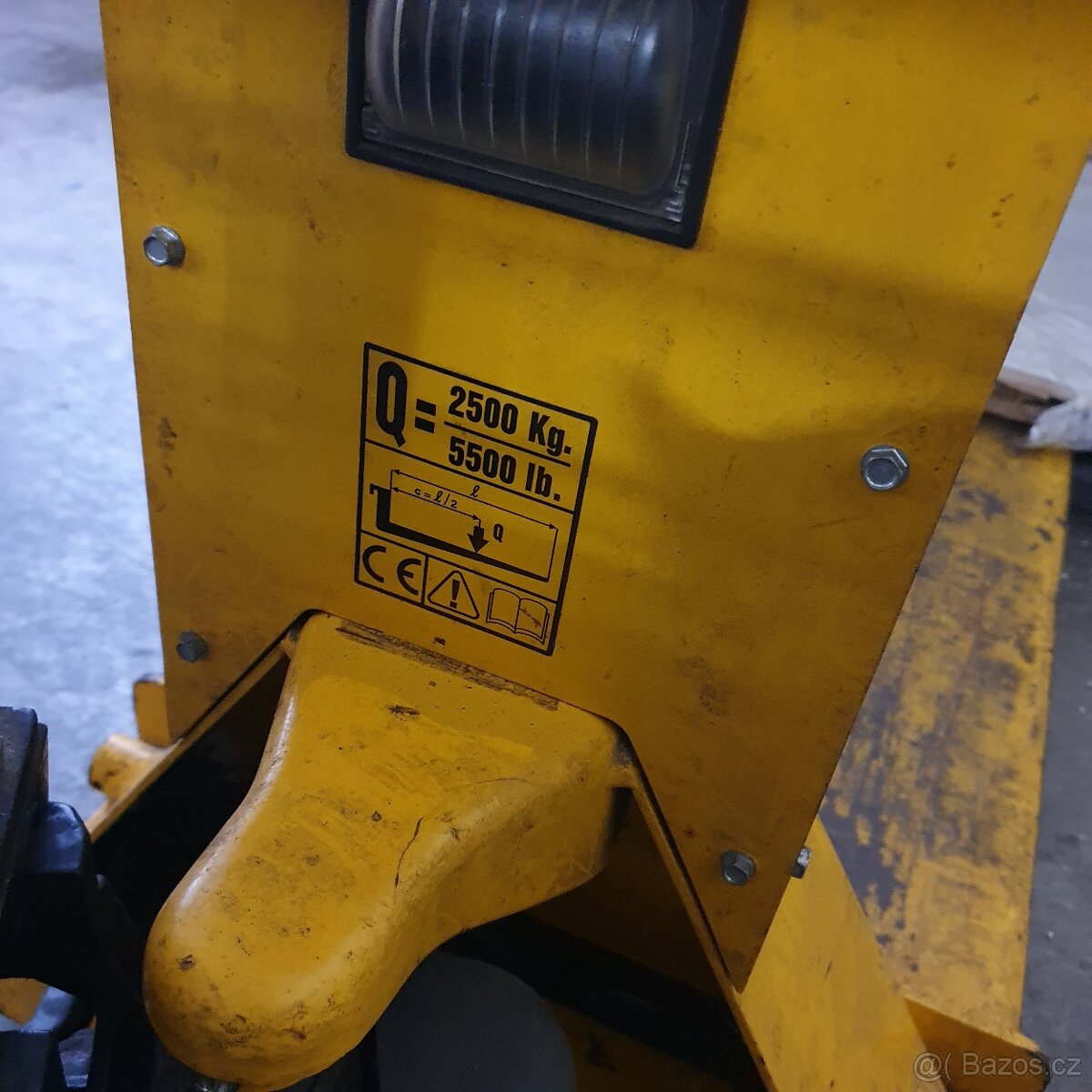 Paletovy vozik s vahou - 3