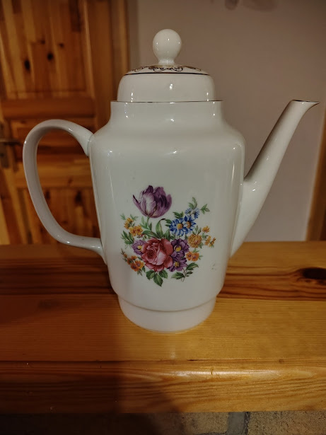 Retro konvice, cukřenka a mléčenka . - 3