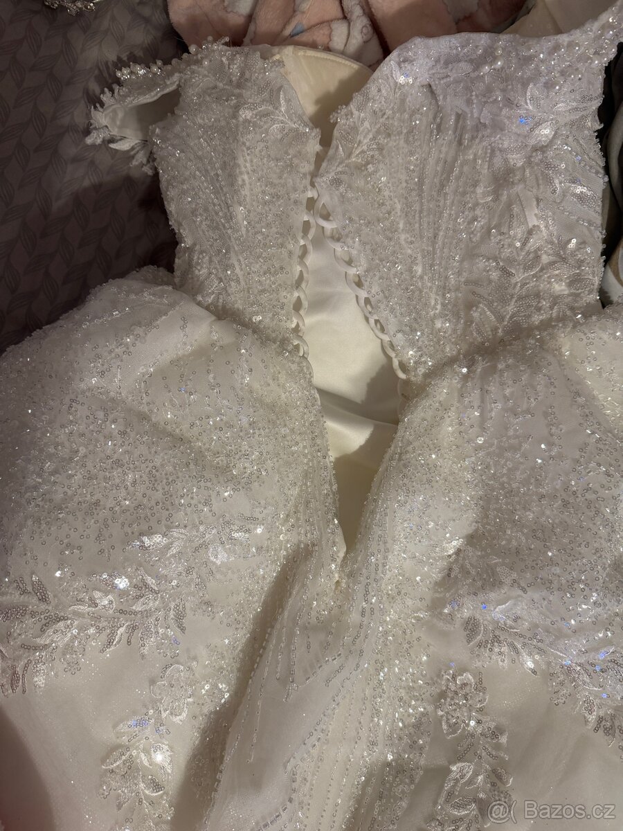 Svatební šaty - 3