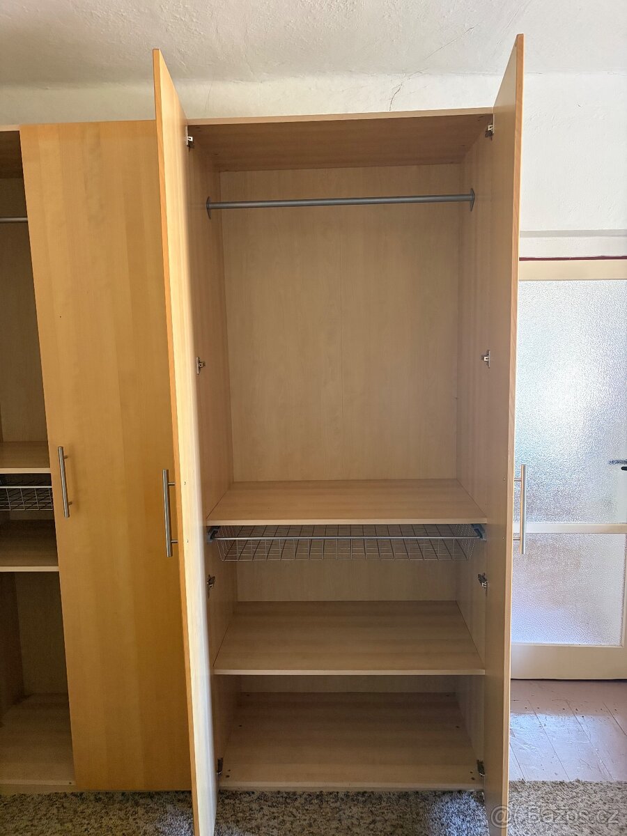 Šatní skříň Ikea - 3