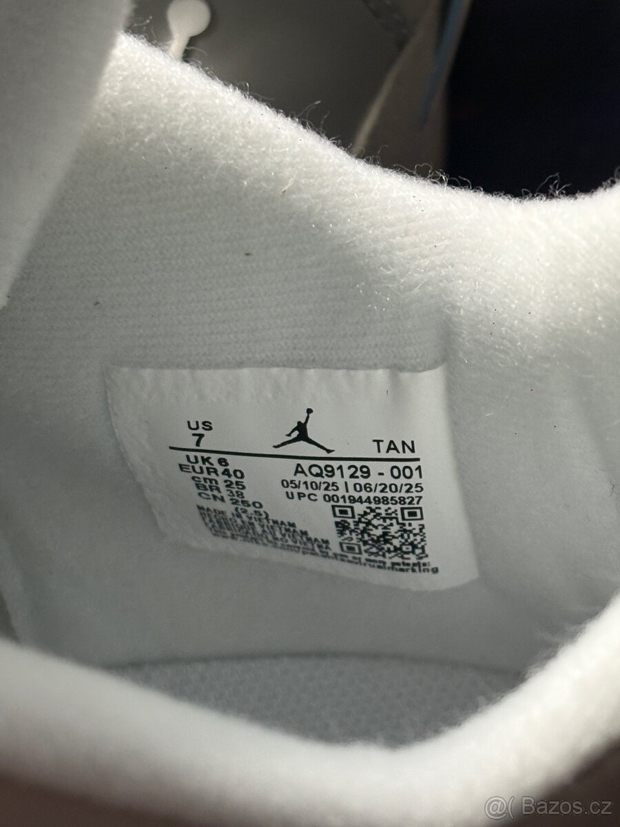 Jordan 4 - 3