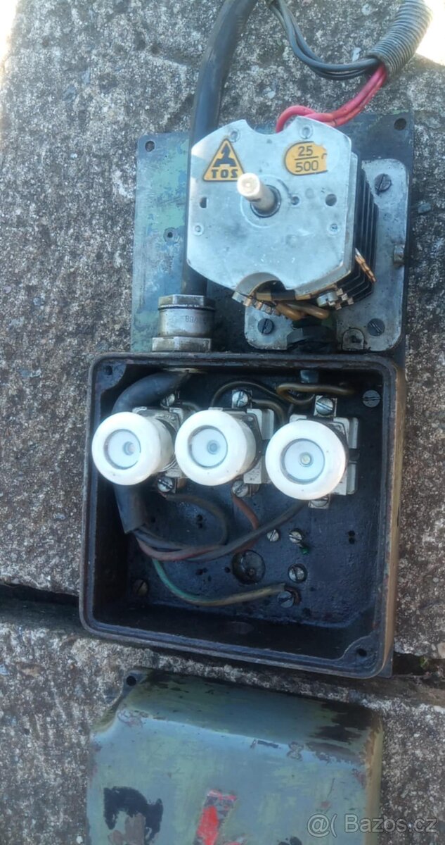 Přepínač 0 hvězda trojúhelník 0/Y/D 380V 25A - 3