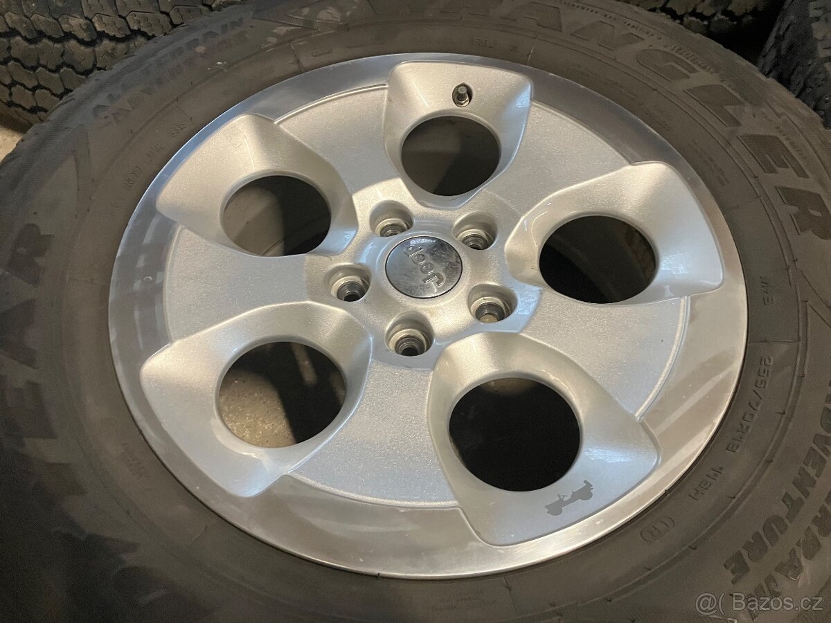 Kola jeep wrangler sada r18