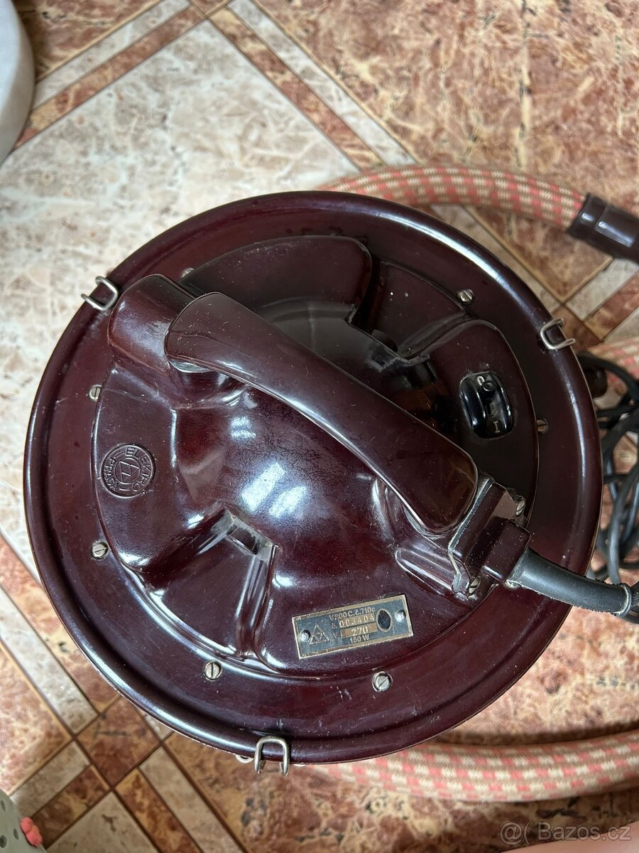 Historický vysavač - 3