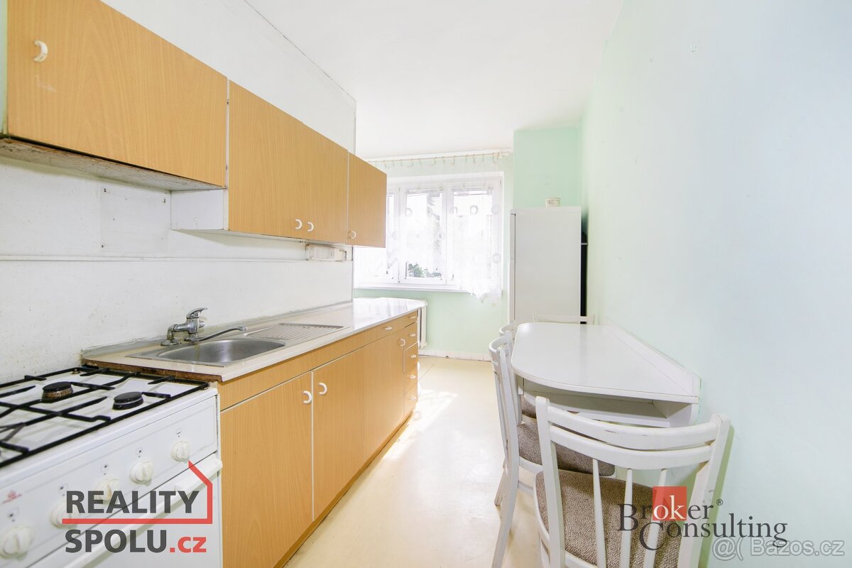 Převod dr. podílu, byty/2+1, 56 m2, Josefa Knihy 182, 33701 - 3