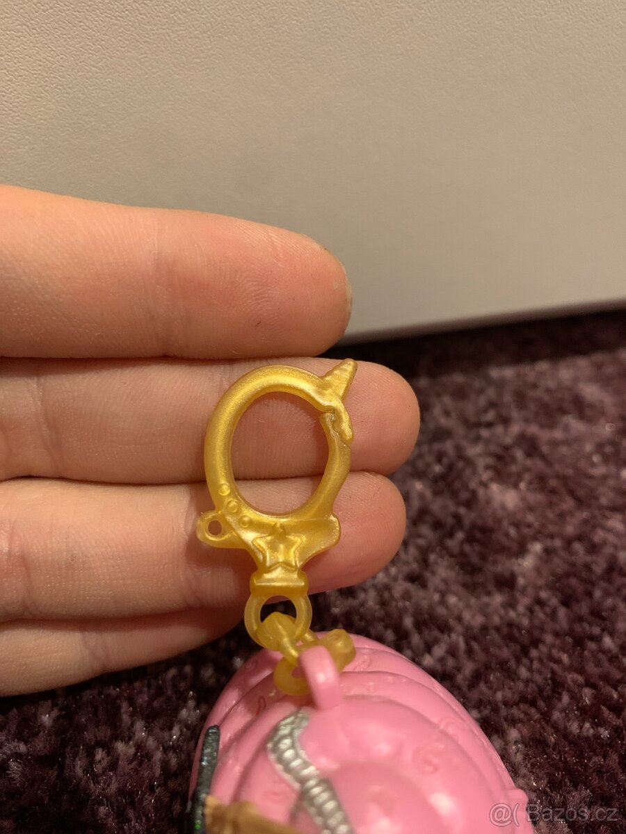 Klíčenka ve tvaru hovínka - 3