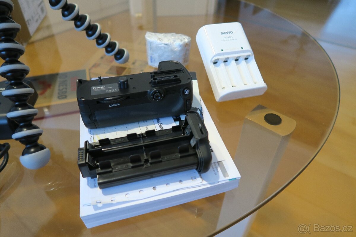 Nikon D7000 + objektiv a příslušenství - 3