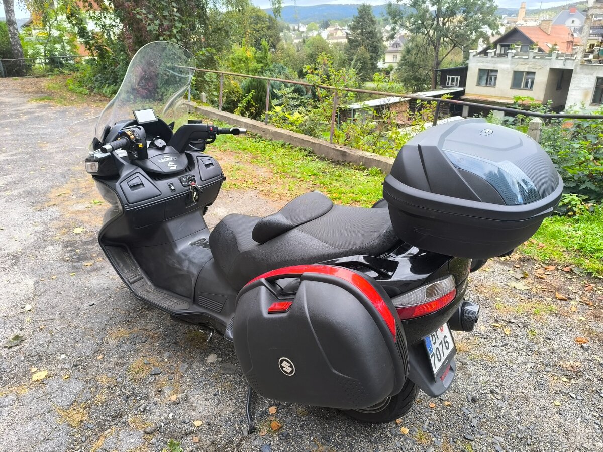 Suzuki Burgman 650 executive - 3