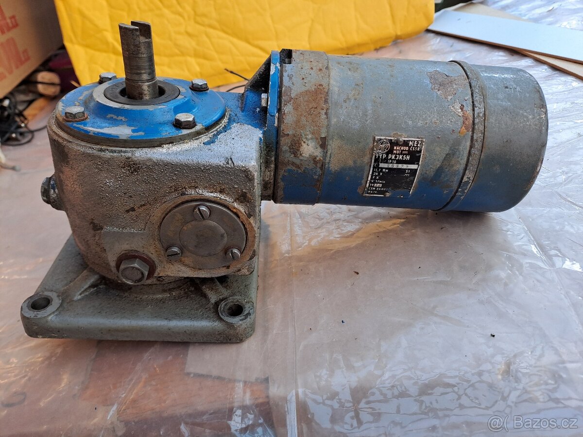 Motor se šnekovou převodovkou 24V - 3
