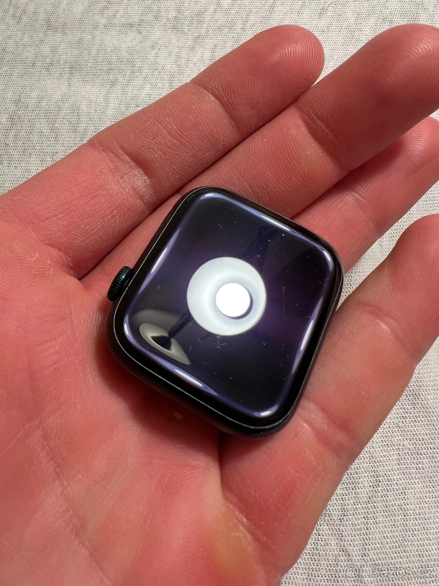 Apple Watch Series 7 45mm Cellular - 3