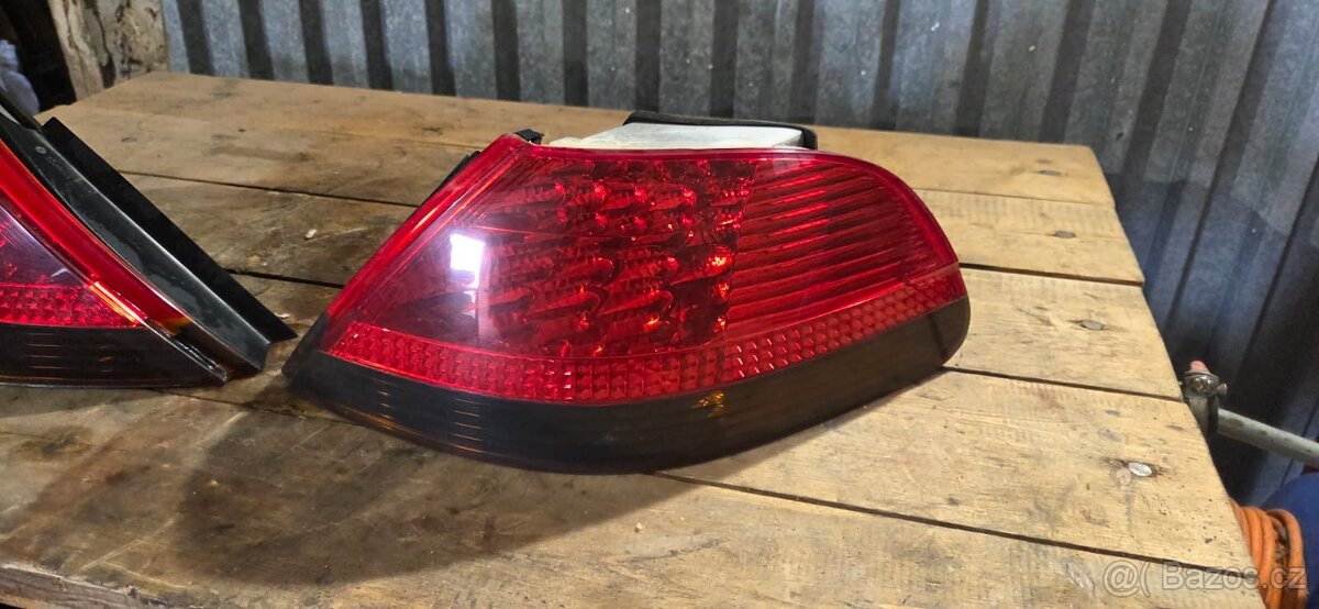 BMW 7 e65 zadní světla, tmavý blinkr - 3