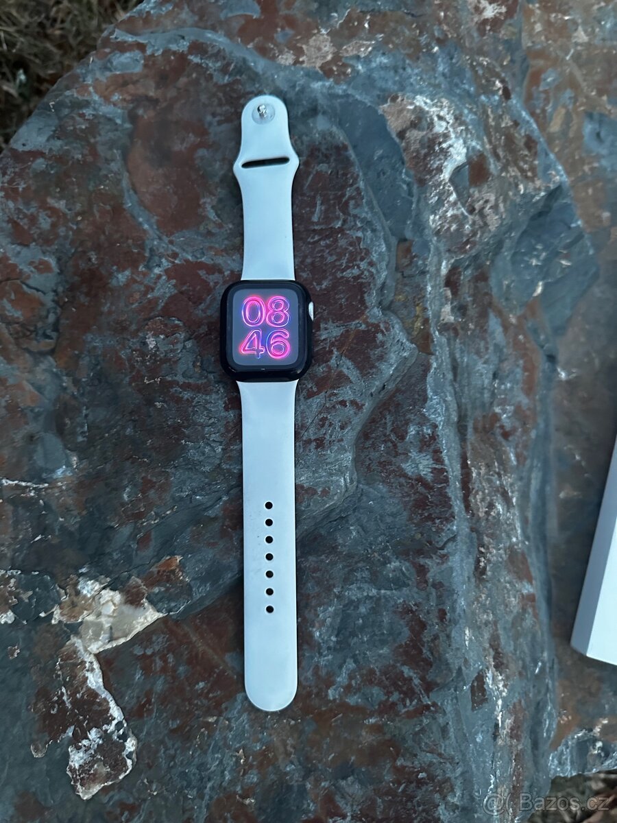 Apple Watch SE 40mm, GPS - 3