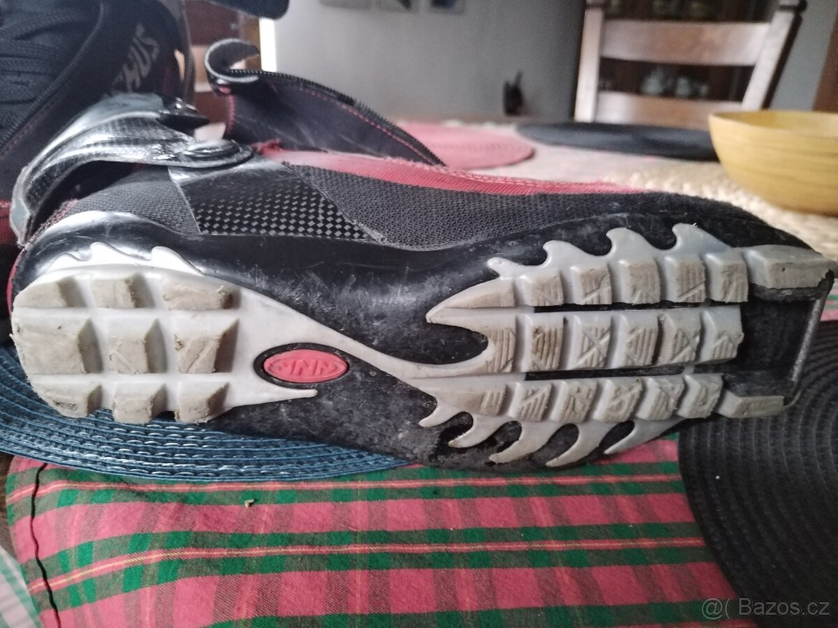 Prodám boty na běžky madshus carbon - 3