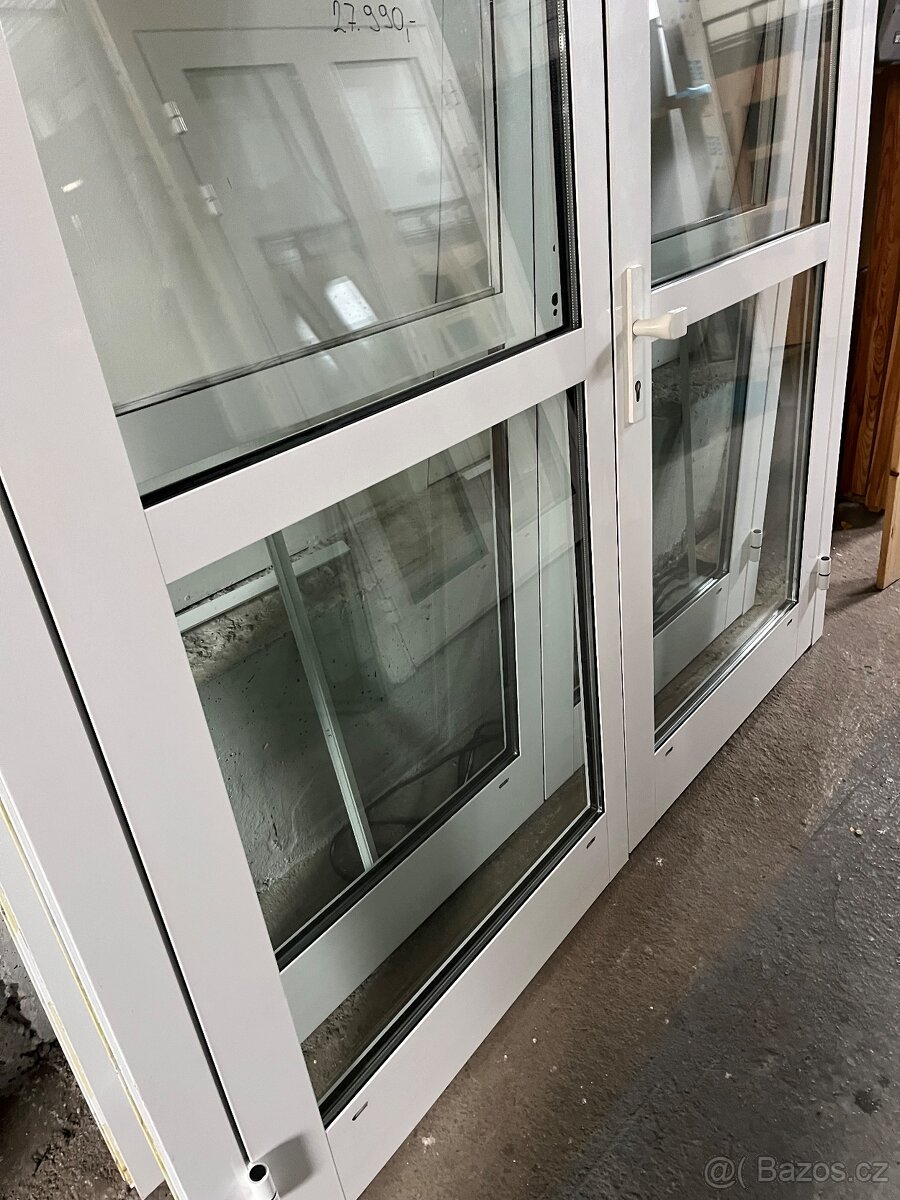 DVOJE OBROVSKÉ DVOUKŘÍDLÉ HLINÍKOVÉ DVEŘE209x283-PLZEŇ - 3