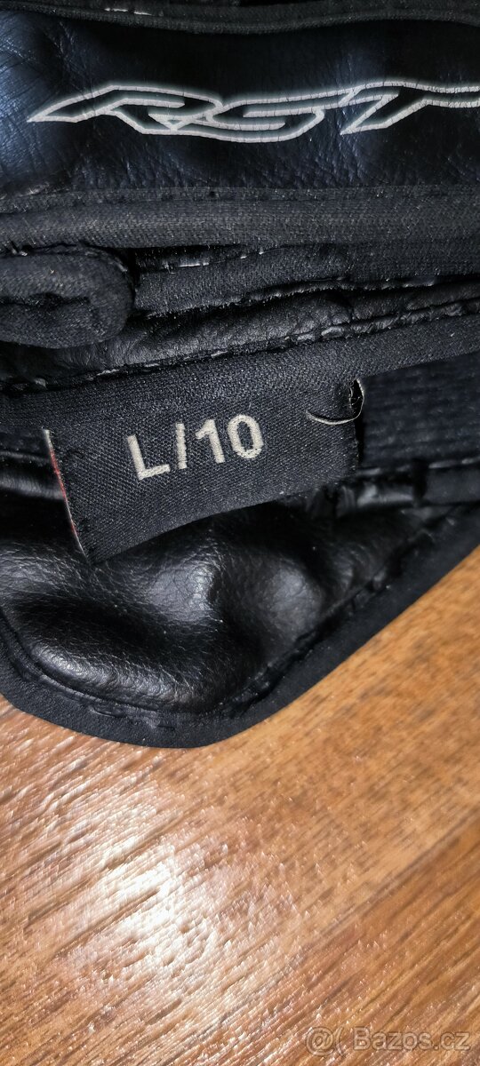 Výbava na moto - helma, rukavice, džíny, boty - 3