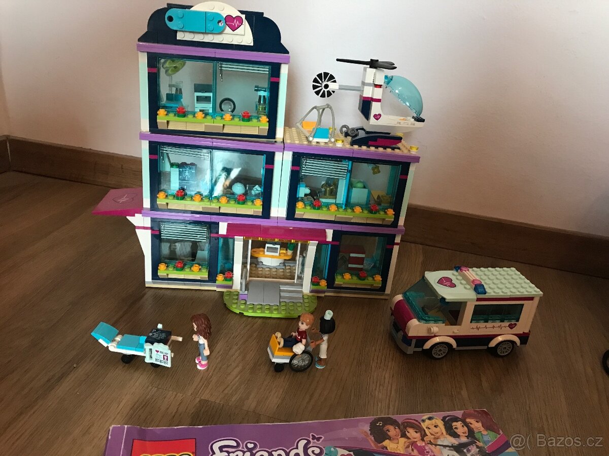 LEGO® Friends 41318 Nemocnice v Heartlake - 3