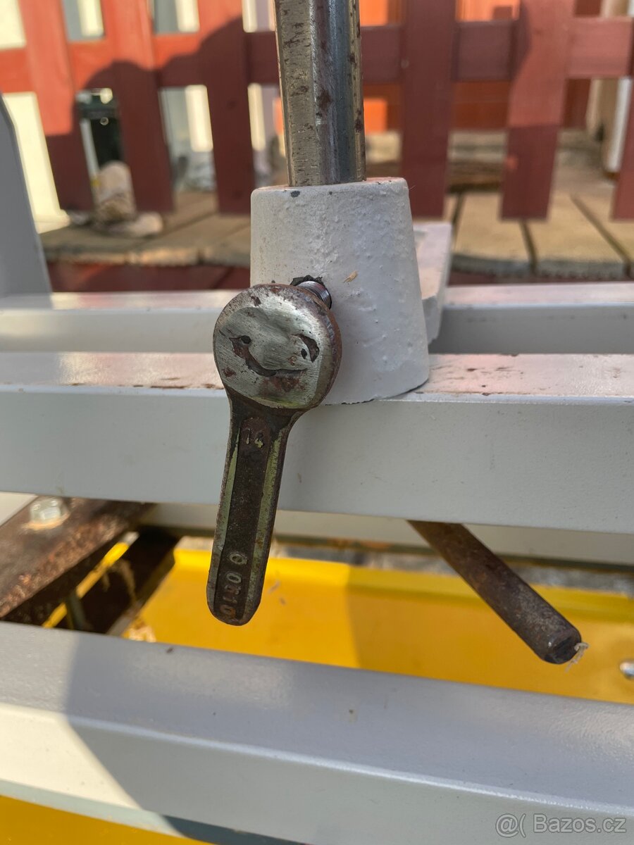 Vylepšený soustruh na dřevo Proma s příslušenstvím - 3