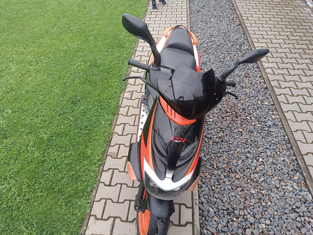 Aprilia SR 50 - 3