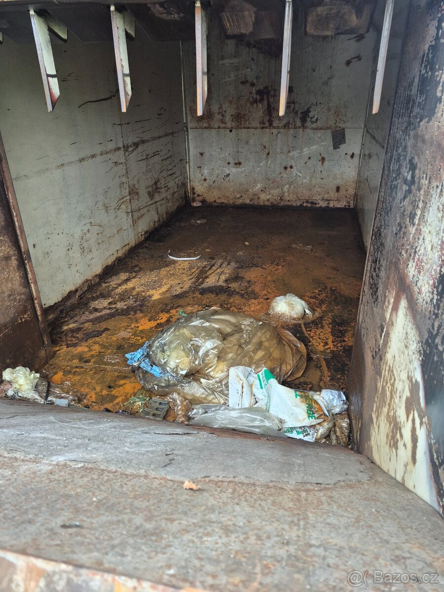 Hákový lisovací kontejner - 3