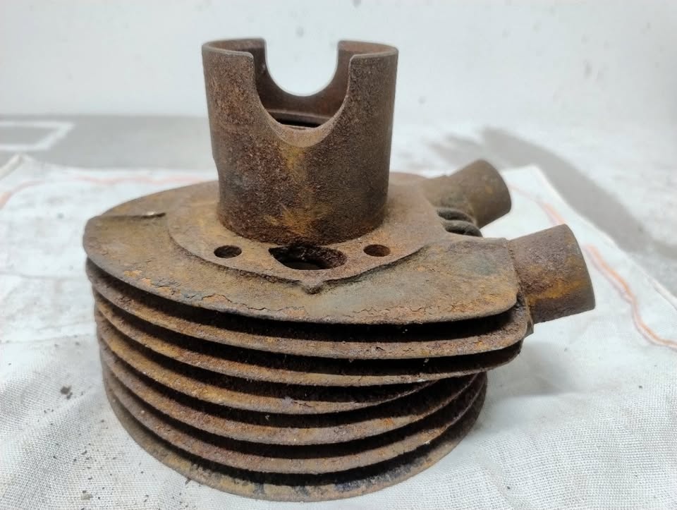 VÁLEC MOTORU ČZ 125/150 Č.1 - 3