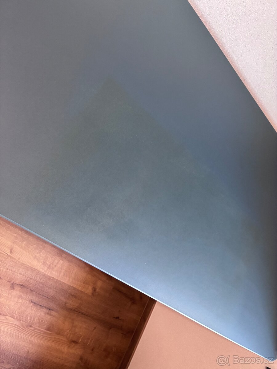 Kancelářský stůl - IKEA BEKANT - 3