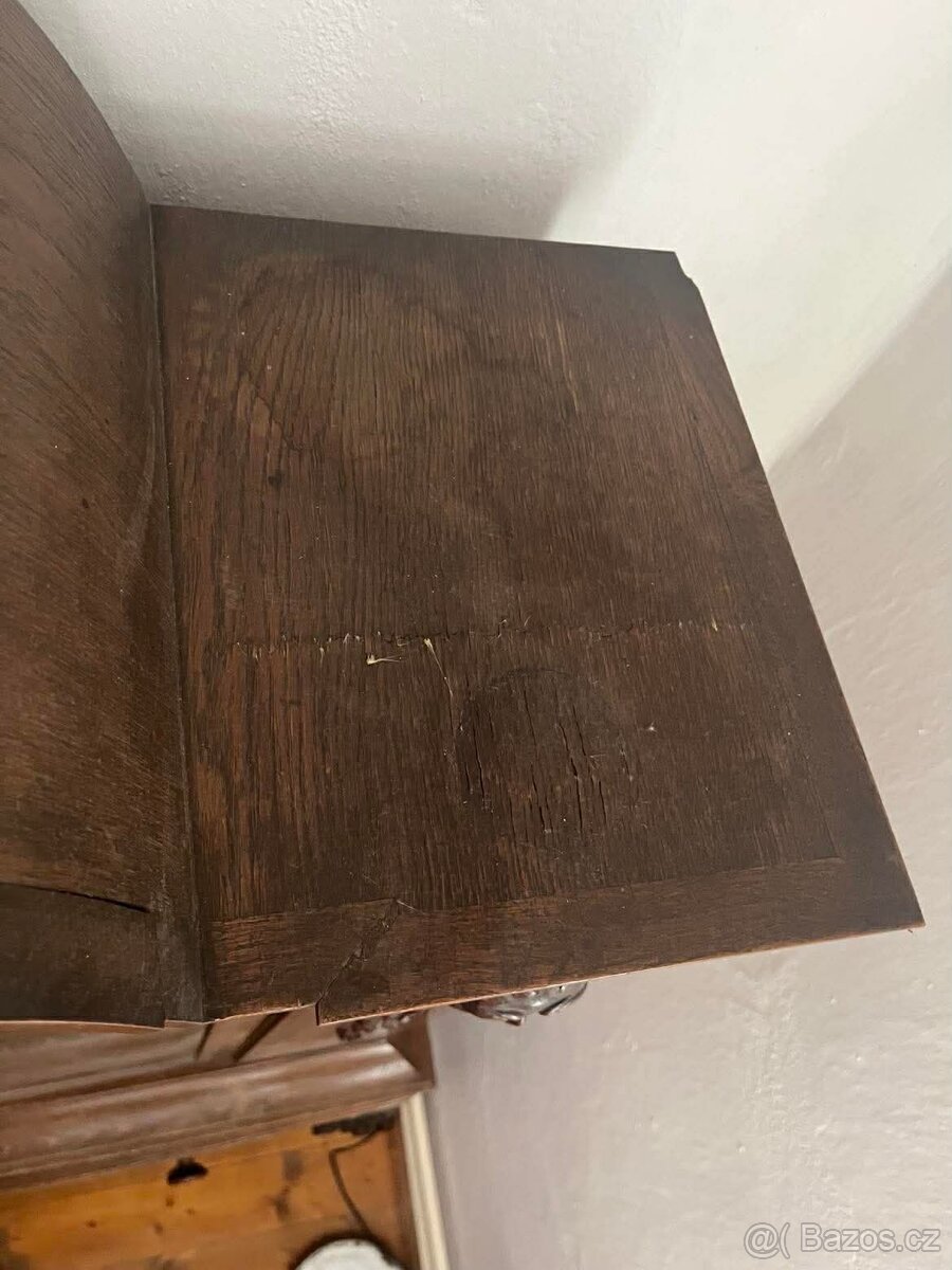 Starožitný sekretář (vitrína) - 3