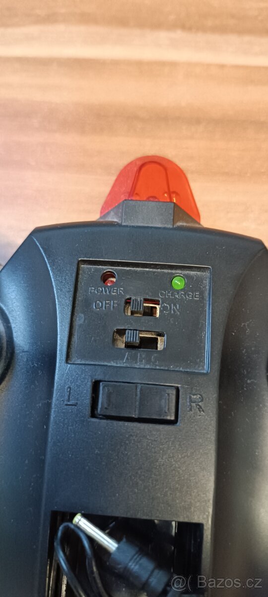 Auto jezdící po stěně - 3