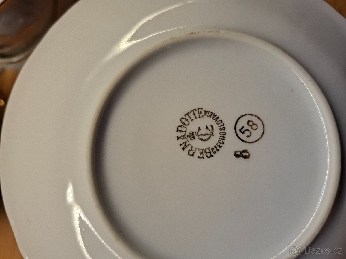 Hrnečky a talířky - 3