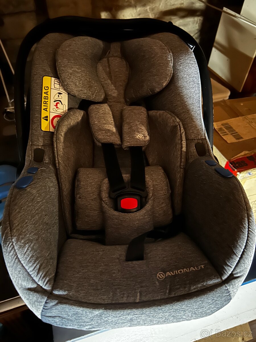 Autosedačka vajíčko Avionaut Pixel - 3