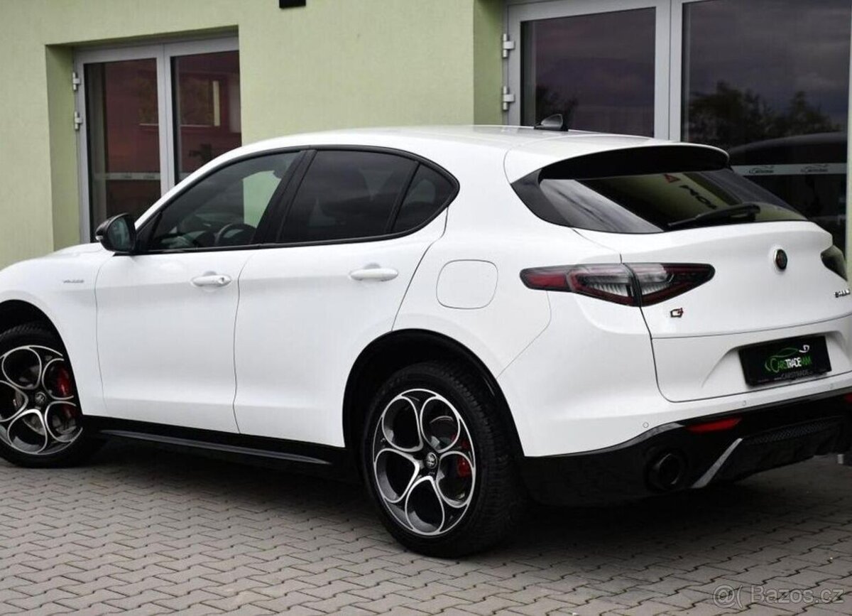 Alfa Romeo Stelvio VELOCE Q4 1M ZÁRUKA - 3