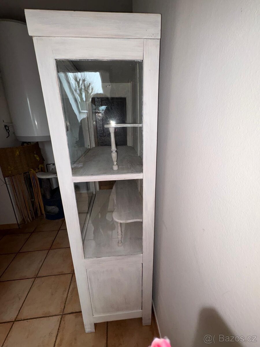 Rustikální vitrína - 3