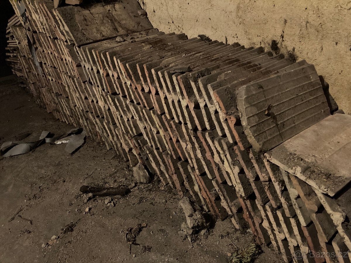 Střešní tašky typu bobrovka za odvoz - 3