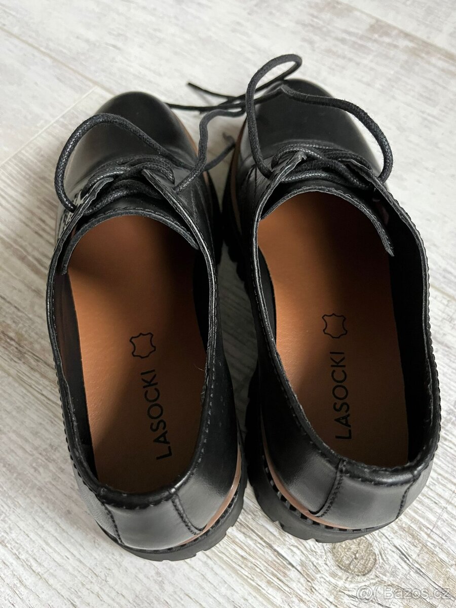 Dámské kožené polobotky Lasocki vel. 37 - 3