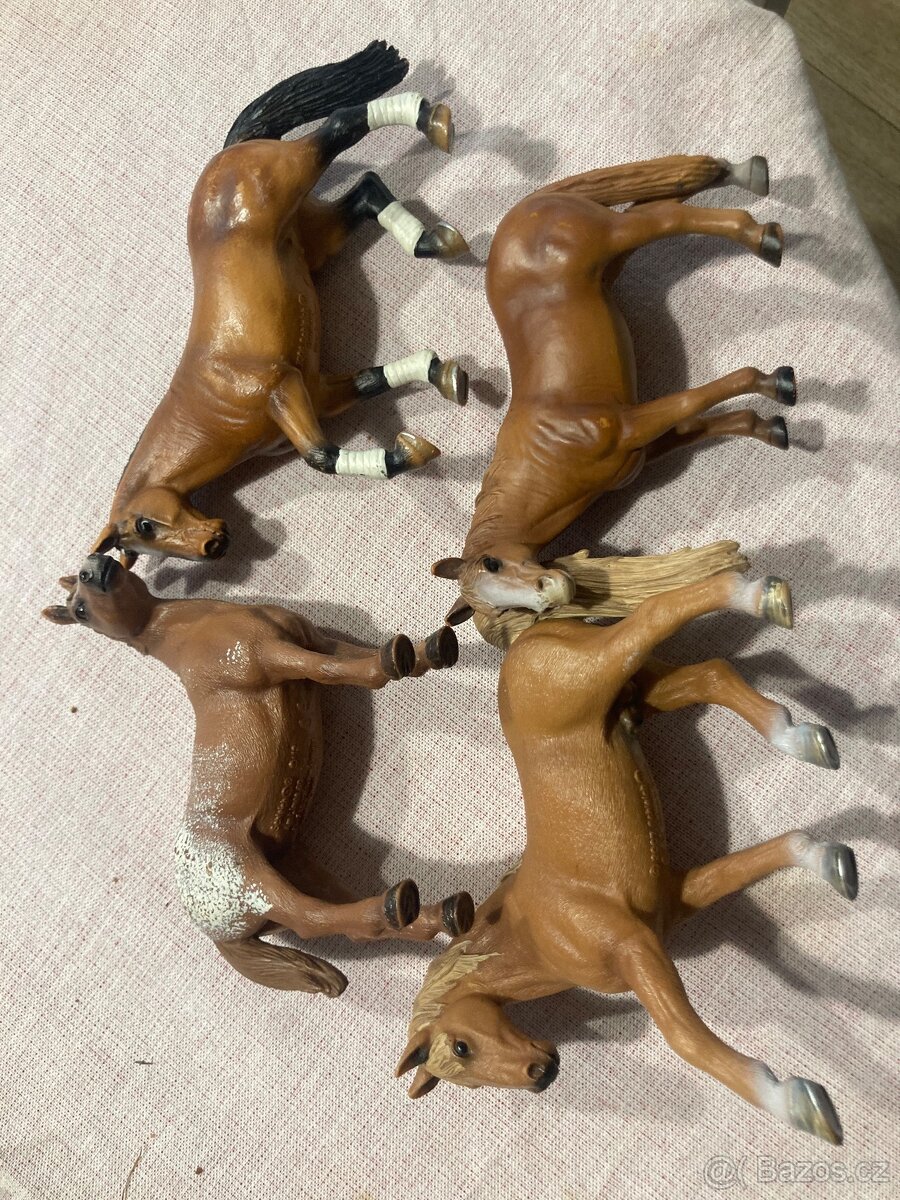 Schleich koně,vyber ze 160 koni - 3