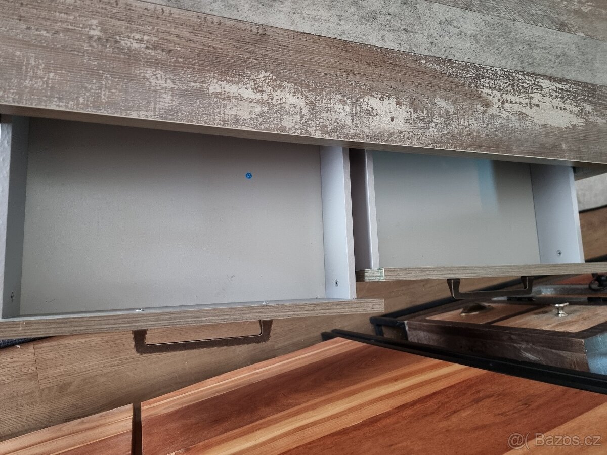 Konferenční stolek - 3