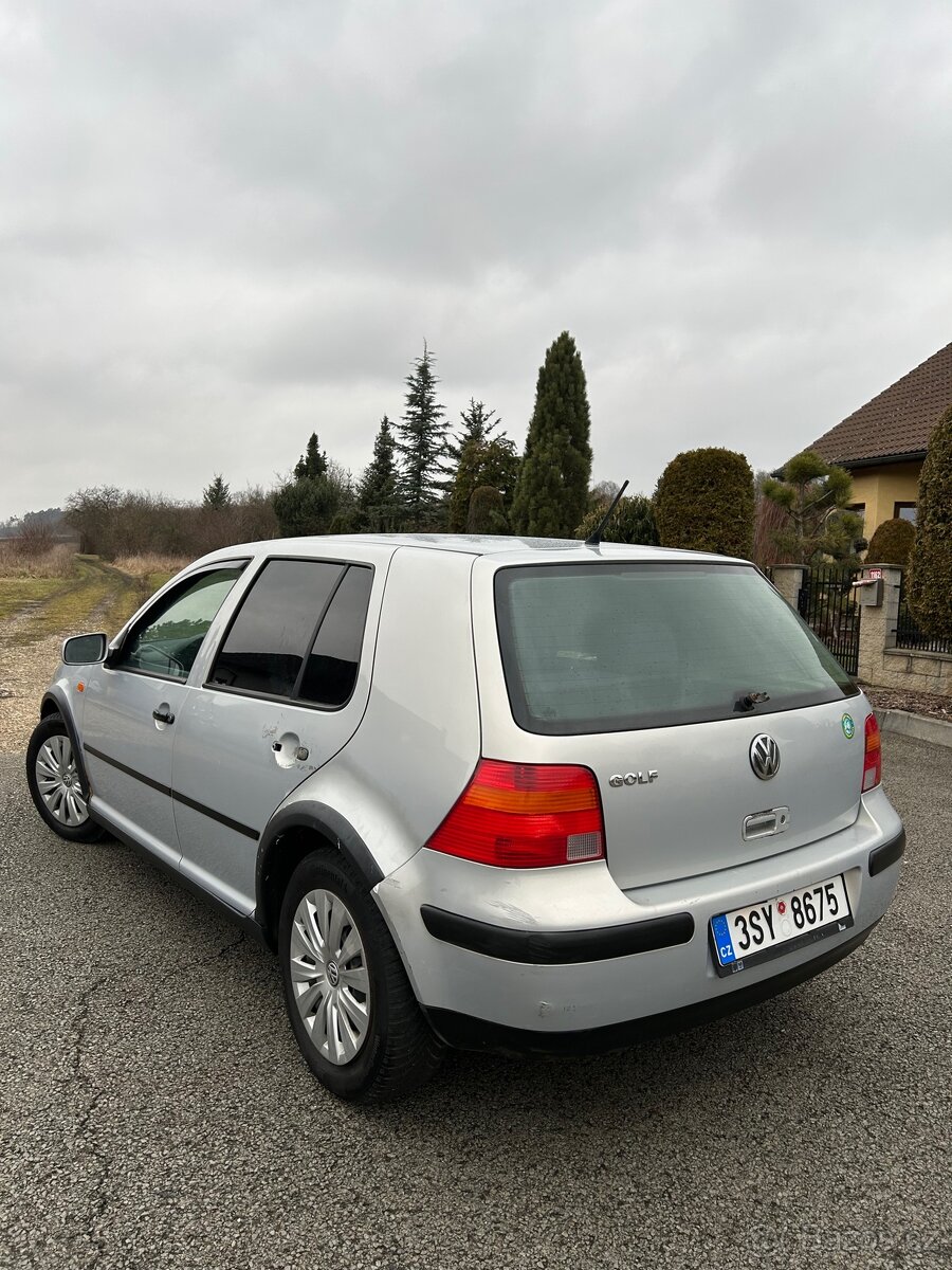 Golf 4 - 3