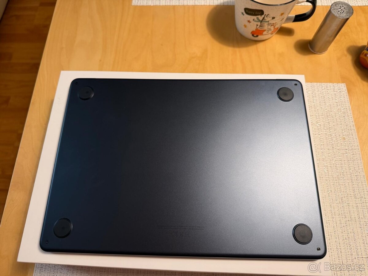 Apple MacBook Air 13" M3 16/512 GB, v záruce - 3