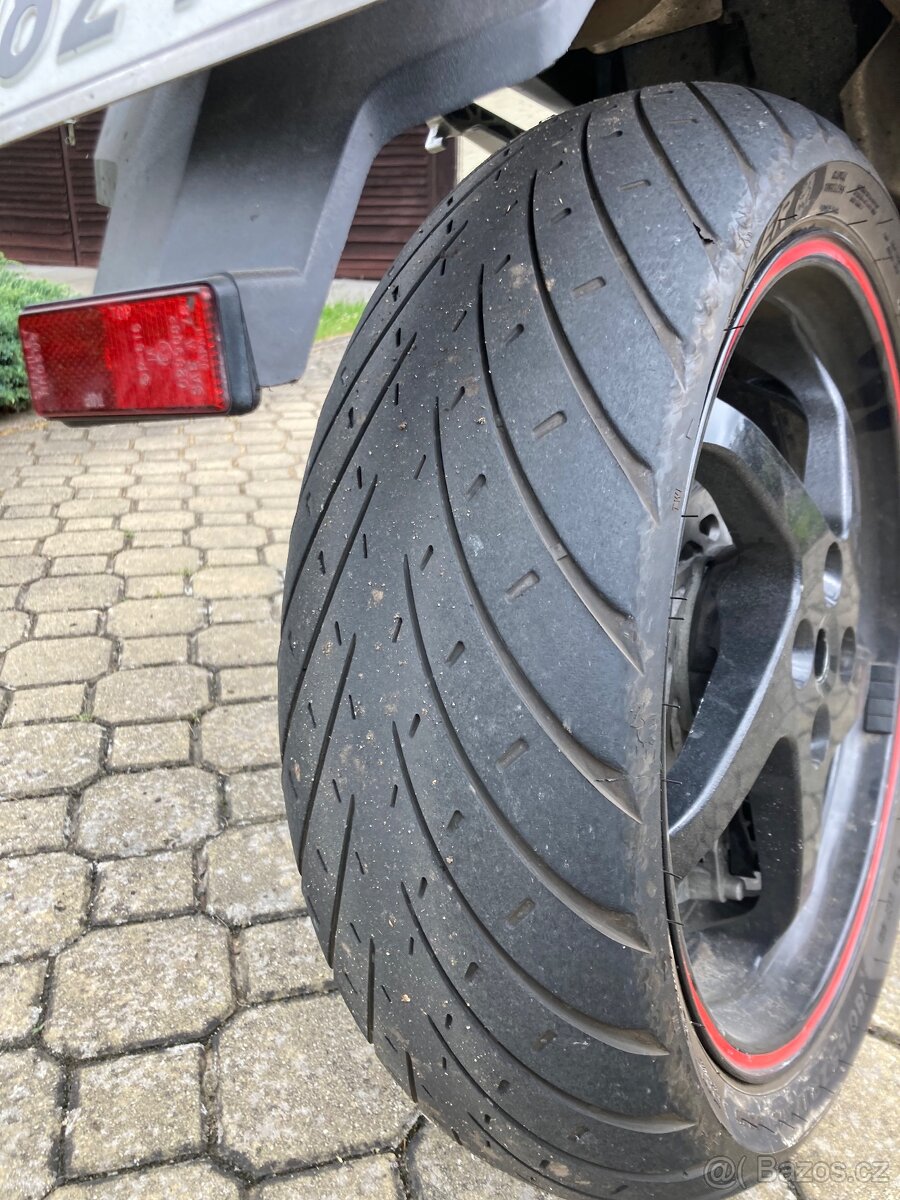 Honda VFR 800 Vteč - 3