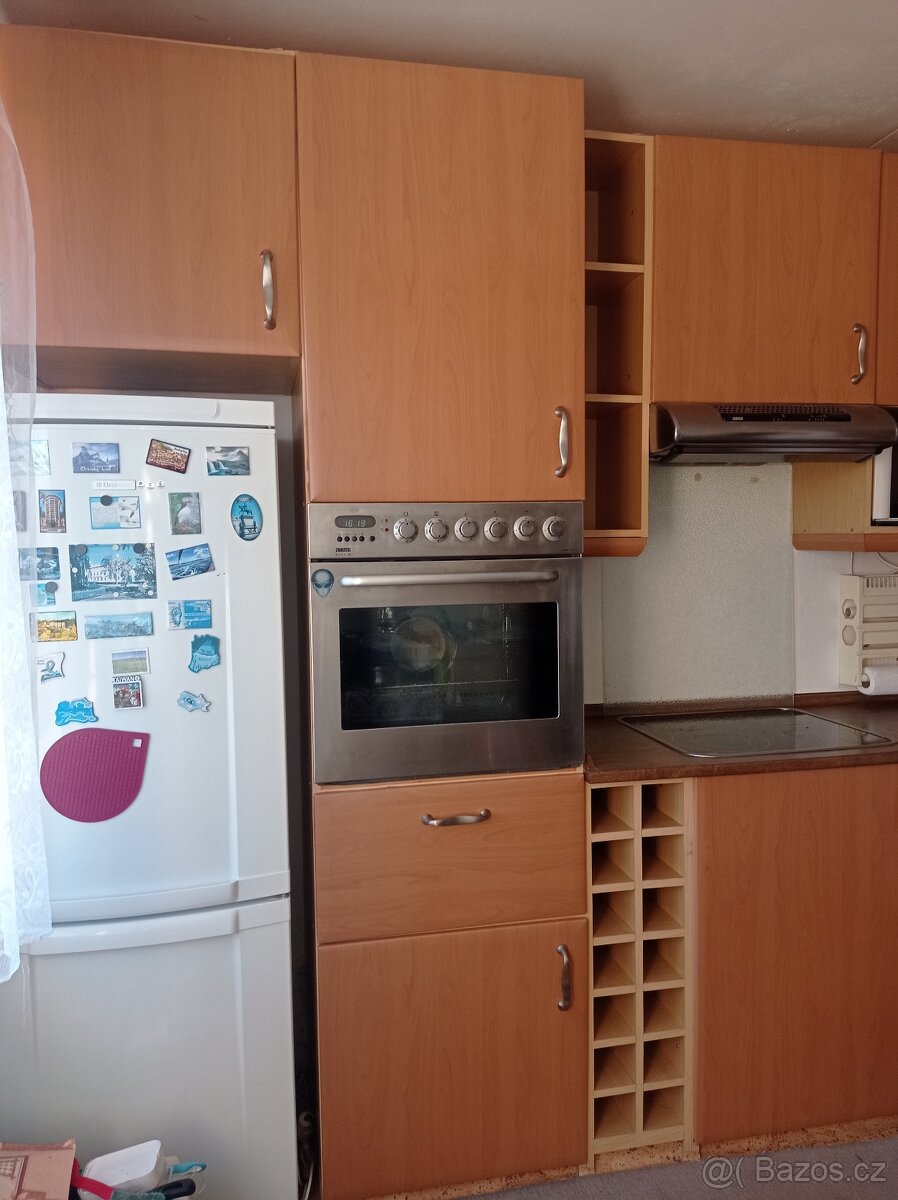 Kuchyňská linka- rekonstrukce bytu - 3