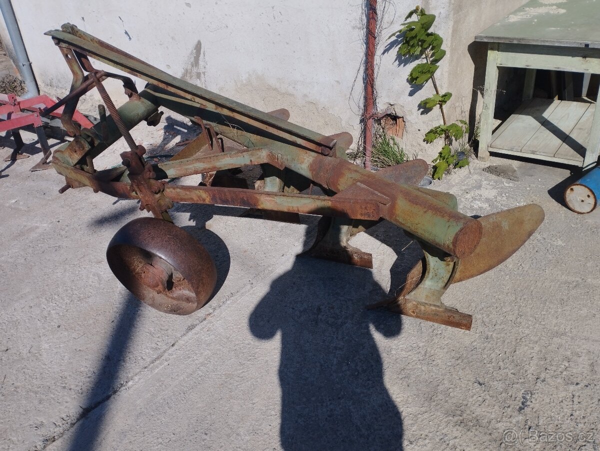 Pluhy a jine - 3