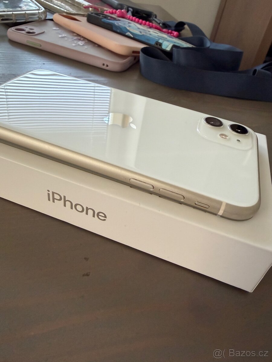 Iphone 11 128GB bílý - 3