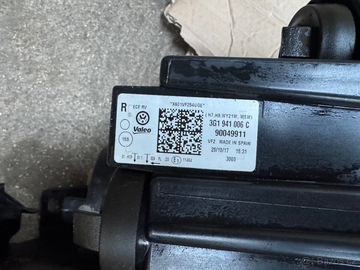 Světlo VW Passat b8 halogen R-line - 3