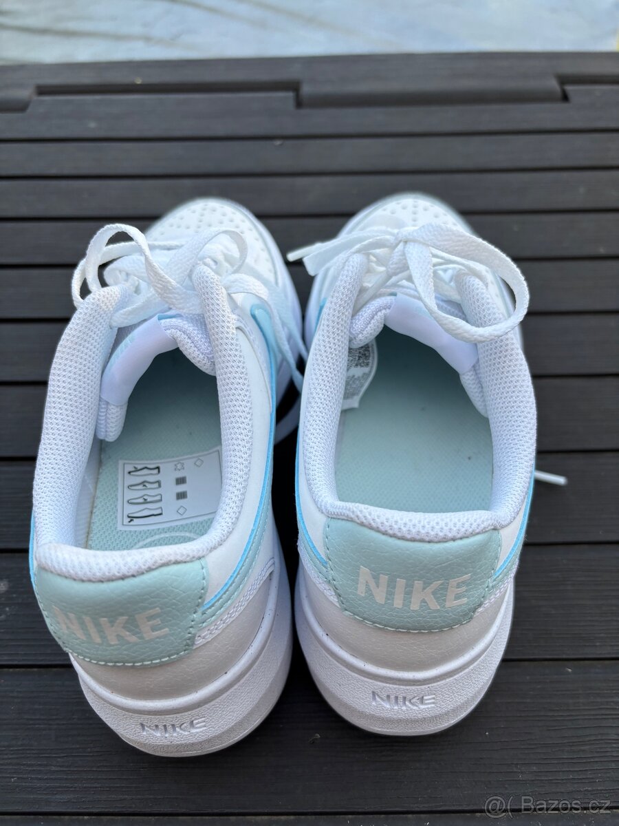 Nike Sneakersy Court Vision Alta 41. - 3