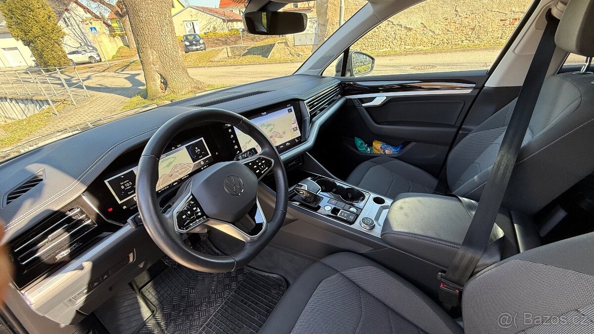 Volkswagen touareg 3,0tdi 170kw - 3