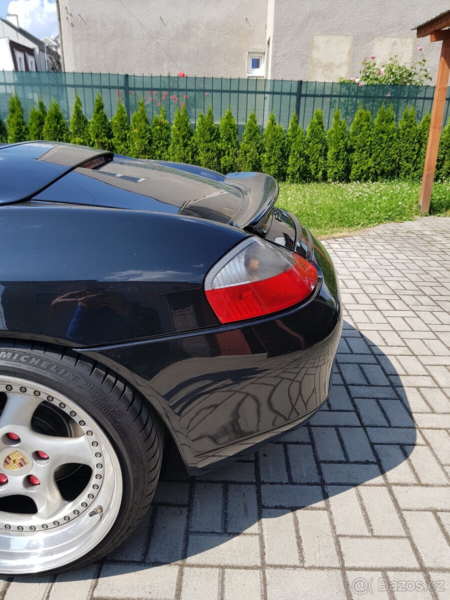 Prodám zadní nárazník na Porsche Boxster 986 - 3