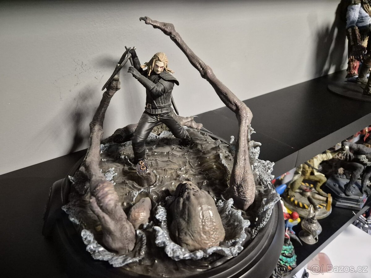 SOCHA NETFLIX - GERALT VS. KIKIMORA - 3