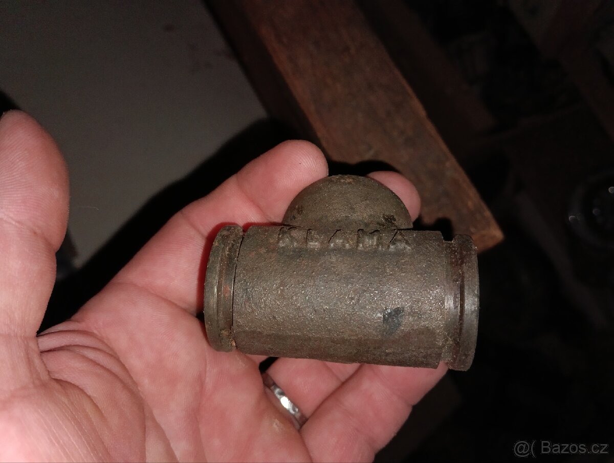 Koupím brzdový váleček KLAMA - 3