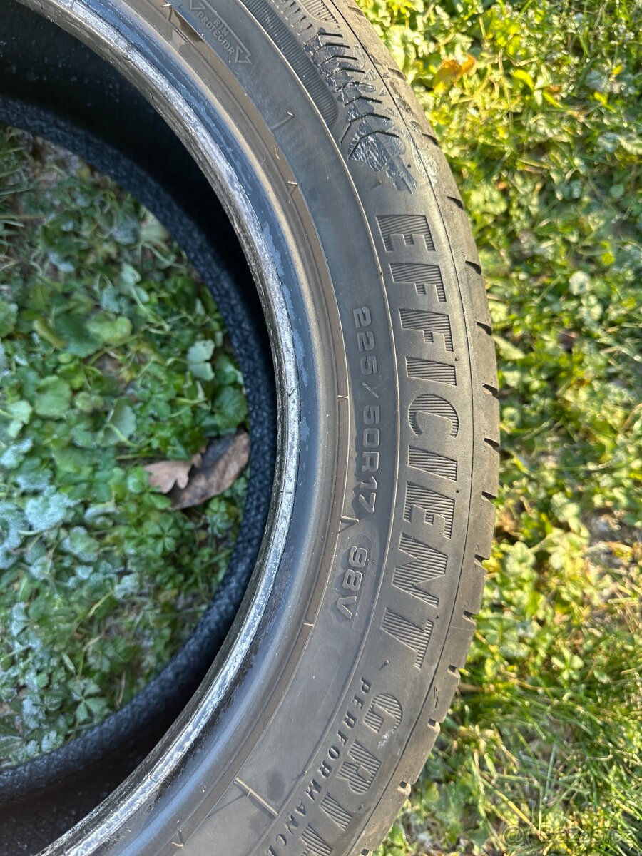 Prodám sadu letních pneu 17“ Good Year - 3